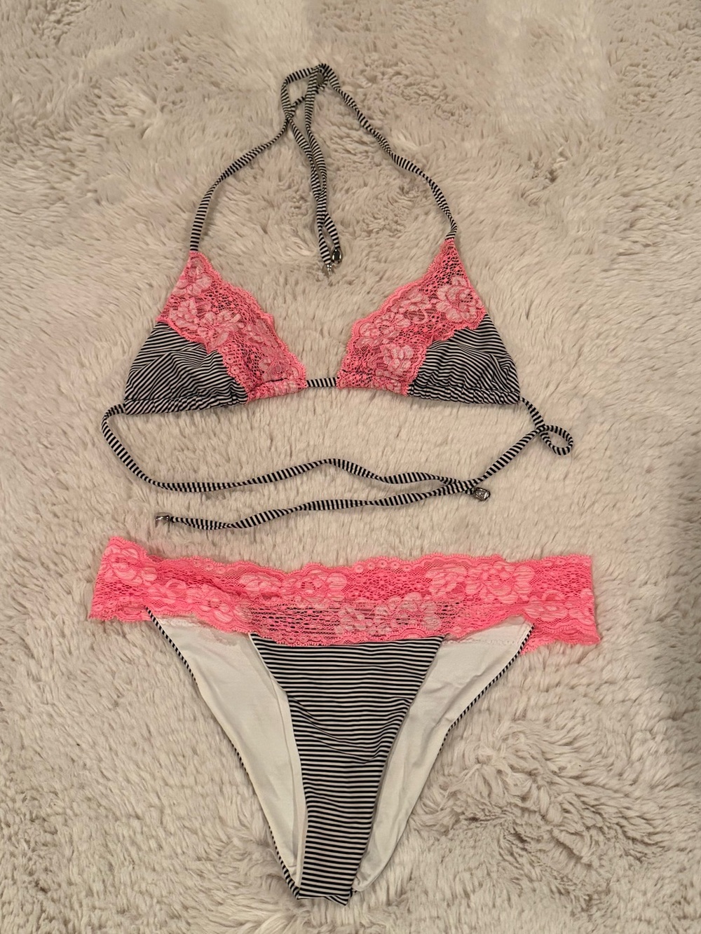 Beach Bunny Pink Lace Triangle Bikini Set - Picture 3 of 8